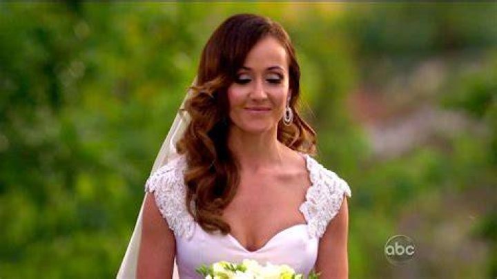 'Bachelorette' Ashley Hebert: What A Day Is Like For Ashley At Dental School!