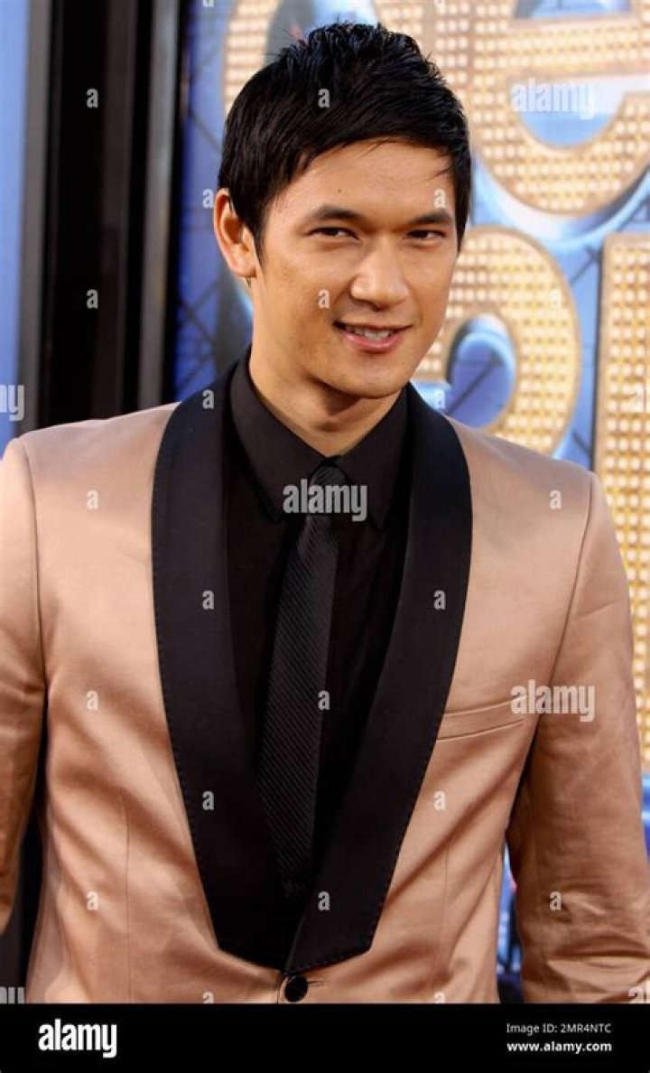 'Glee' Star Harry Shum Jr. Starred In One Of The First iPod Ads!