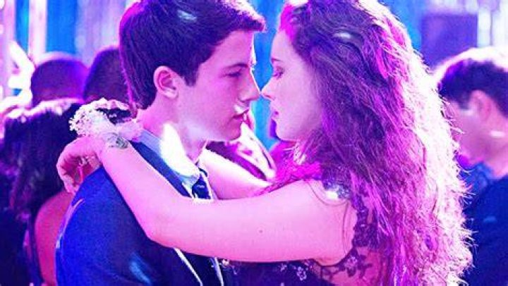 ’13 Reasons Why’ Season 2 Finale Callback To Clay & Hannah Dance Scene – Hollywood Life