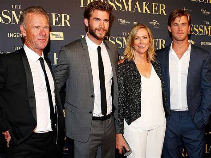 14 Celebrities Who Have Really Hot Parents: The Hemsworth Brothers & More