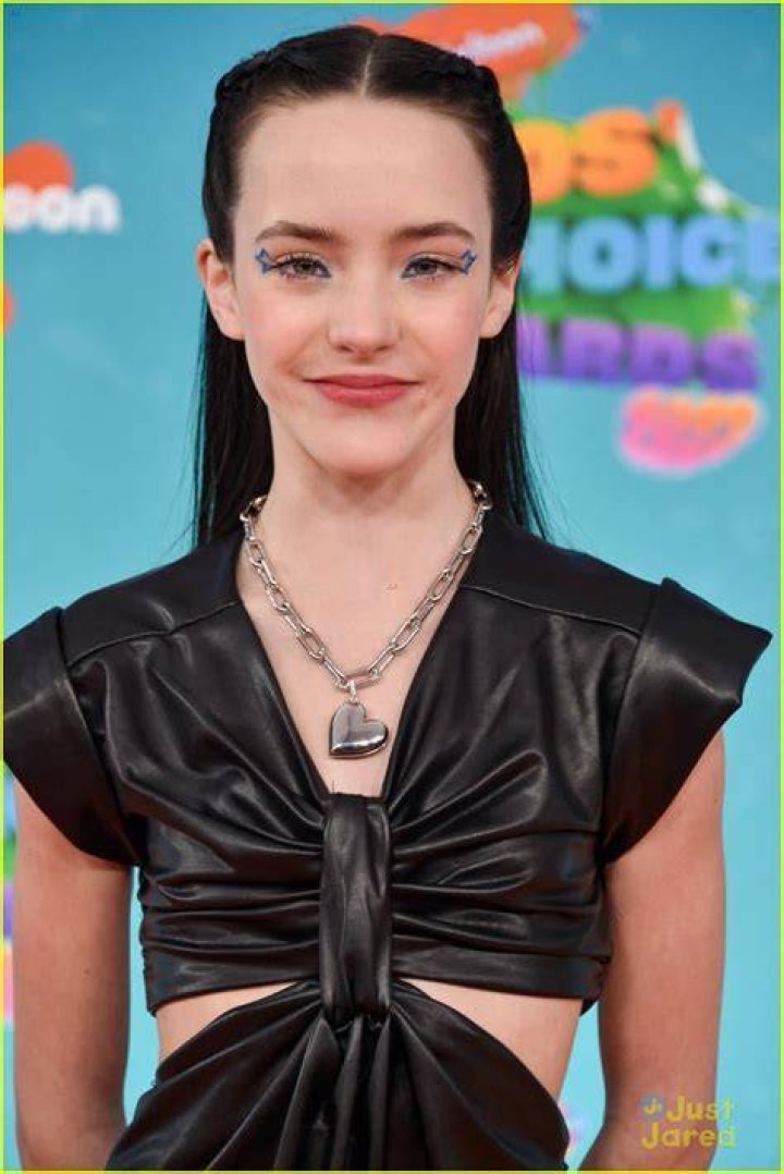 15 Cutest Kids’ Choice Awards Looks Of All-Time: Selena Gomez & More