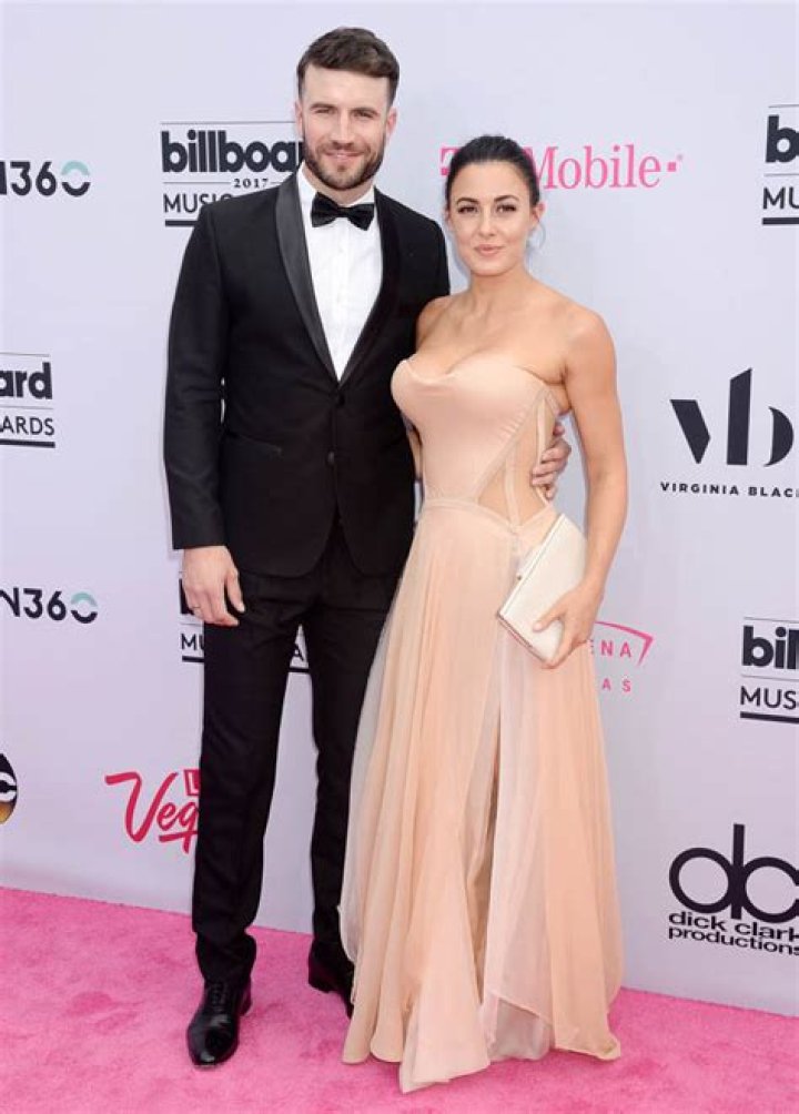 2017 BBMA Cutest Couples — Miley Cyrus with Liam Hemsworth & More