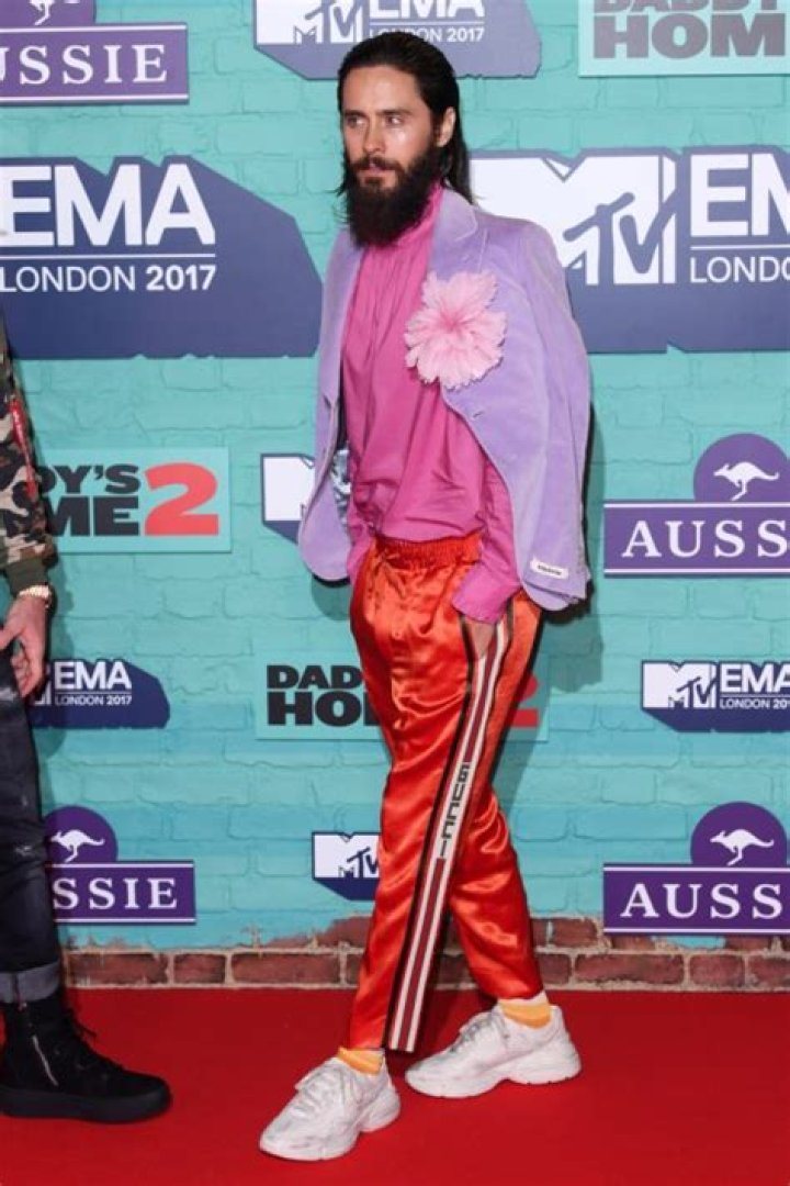 2017 Europe Music Awards: Men’s Fashion — See The EMAs Hottest Hunks