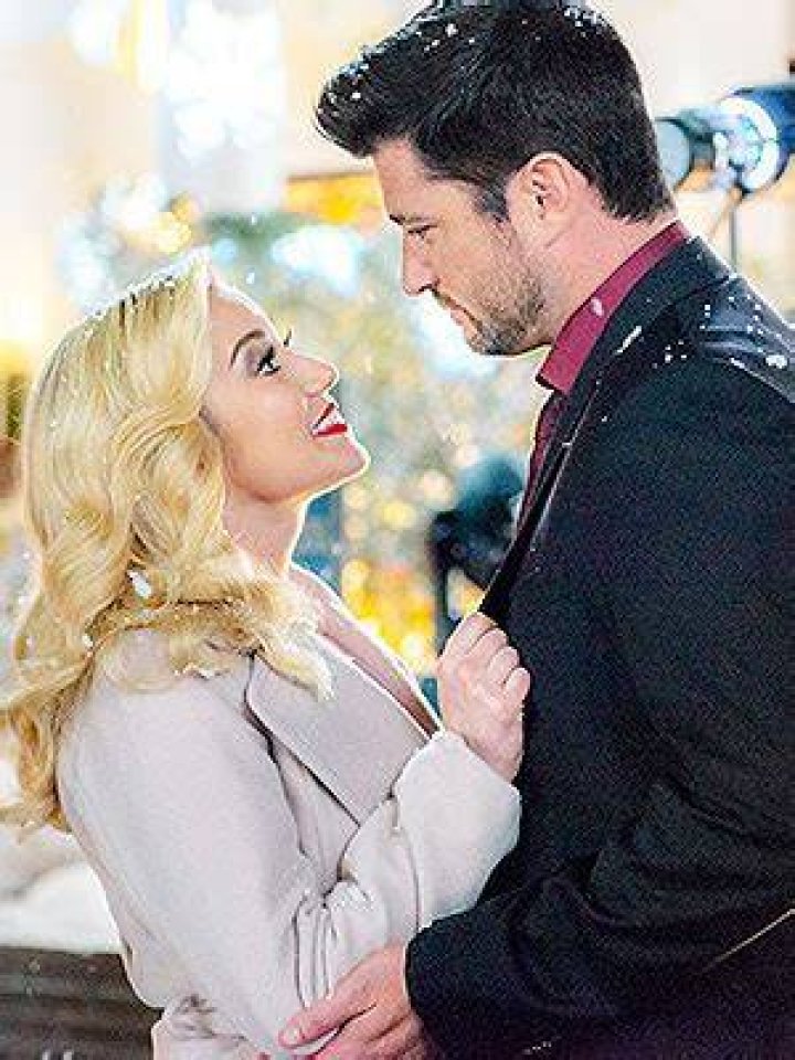 2018 Hallmark Christmas Movies — Photos