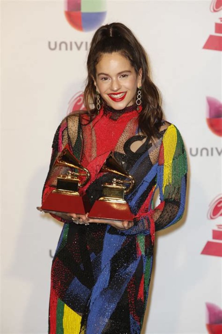 2018 Latin Grammy Awards Red Carpet — PICS