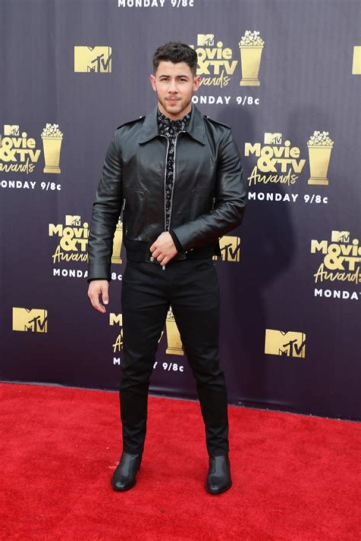 2018 MTV Movie & TV Awards Men’s Fashion — See The Hottest Hunks