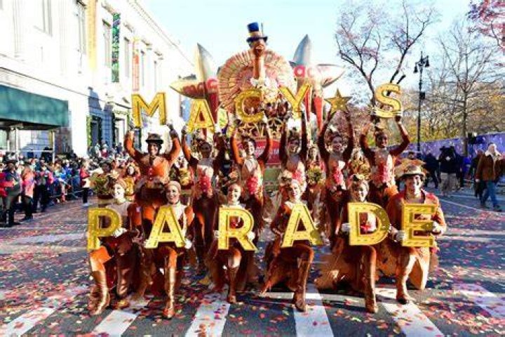 5 Things About The Singer On The Thanksgiving Parade – Hollywood Life