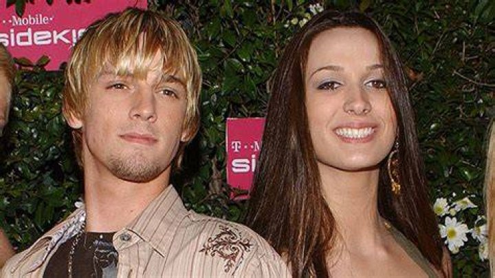 Aaron Carter’s Twin Sister Reacts To His Death – Hollywood Life