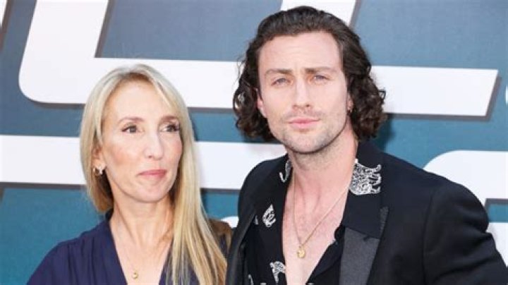 Aaron Taylor-Johnson Rocks Mustache With Wife Sam In London: Photos – Hollywood Life