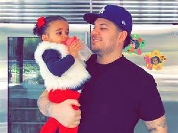 Aileen Gisselle: 5 Things To Know About Rob Kardashian’s Gorgeous Dinner Date