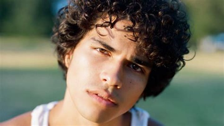 Alex Aiono Reveals His Search For ‘Medicine’ To Cure Systemic Racism When Building His New Album