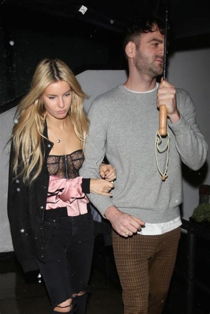 Alex Pall & Mystery Girl — PICS