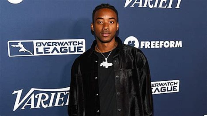 Algee Smith Talks McKay & Cassie’s Future – Hollywood Life