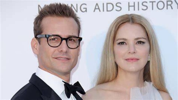 All About His Longtime Love Jacinda Barrett – Hollywood Life