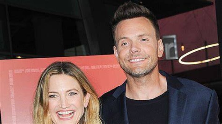 All About His Marriage To Sarah Williams – Hollywood Life