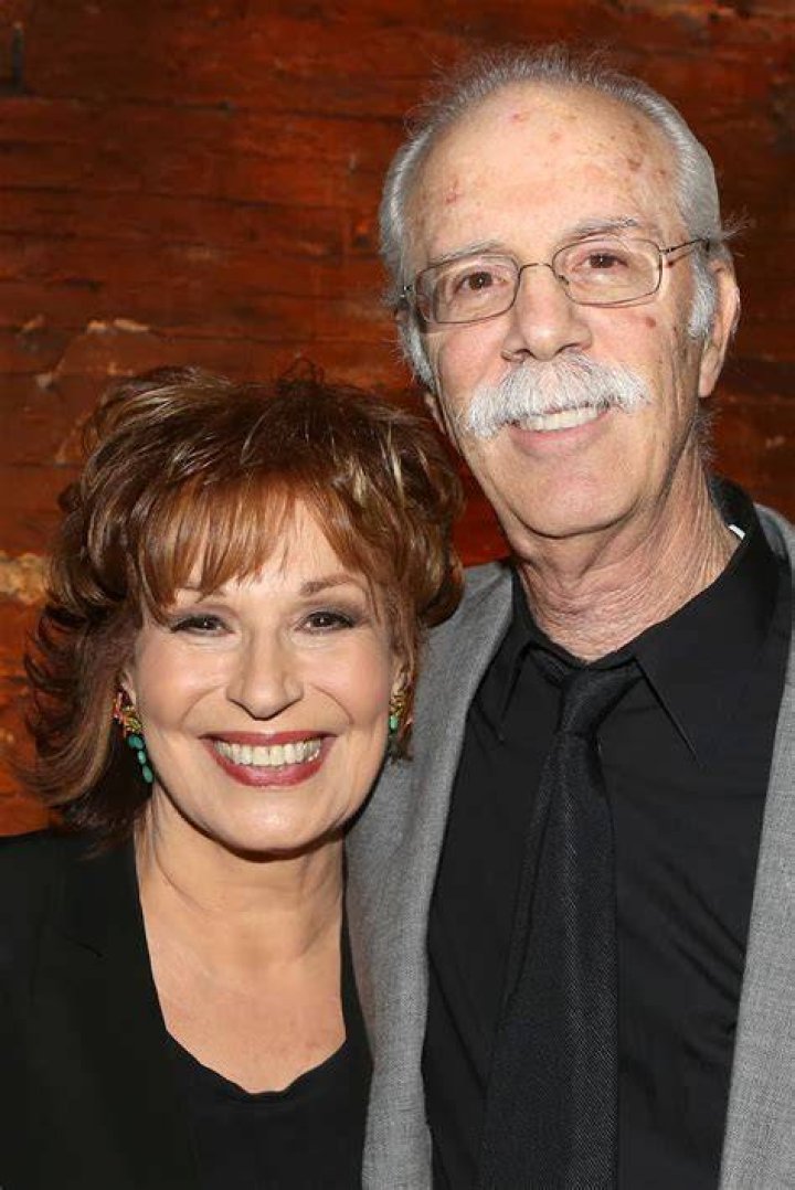 All About Steve Janowitz and Her First Marriage – Hollywood Life
