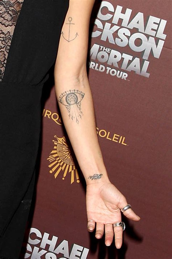 All of Zoe Kravitz’ Tattoos and Their Meanings – Hollywood Life