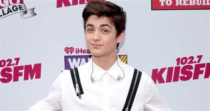 ‘All That’ Sneak Peek: Asher Angel Serenades Us All With His Performance Of ‘One Thought Away’