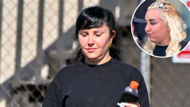 Amanda Bynes’ Weight Loss Goal — She Thinks She’s Fat, Wants To Drop 20 – Hollywood Life