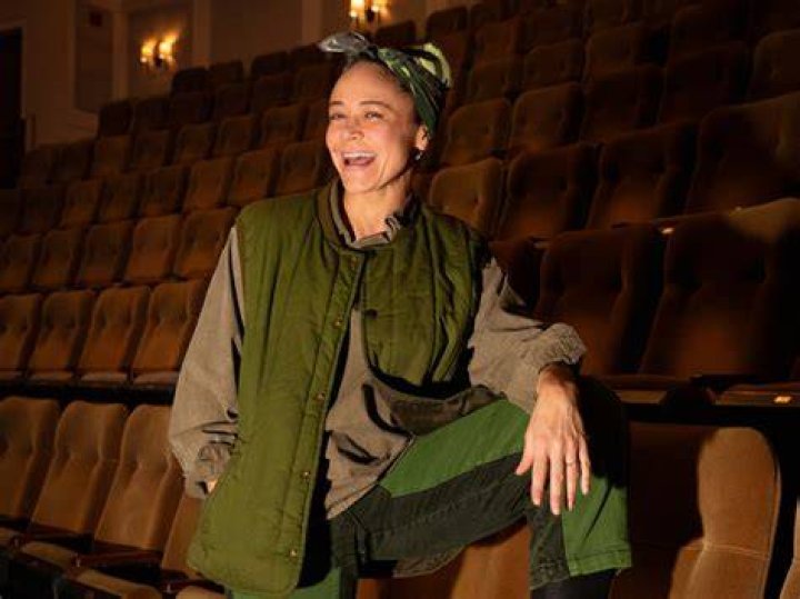 Amber Gray — Pics Of The Actress