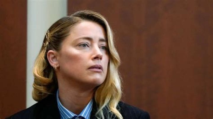 Amber Heard Describes 1st Time Johnny Depp Allegedly Hit Her In Tearful 1st Day Of Testimony