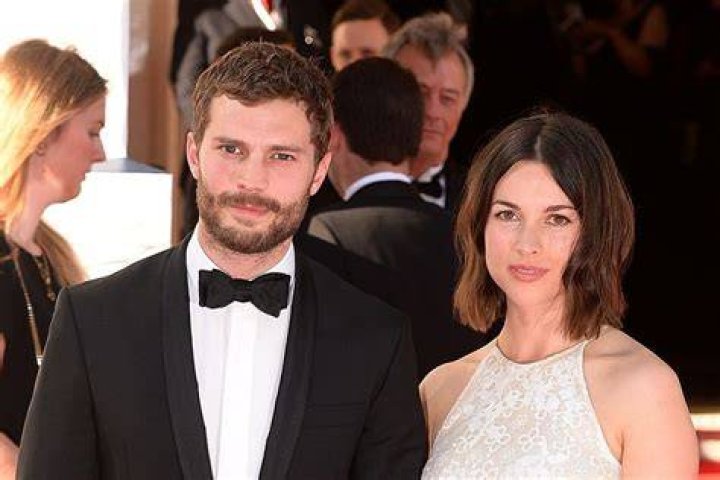 Amelia Warner Shows Off Huge Baby Bump In London – Hollywood Life