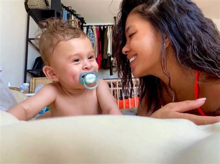 Ammika Harris Cuddles & Plays With Her ‘Amazing Best Friend’ Aeko Brown, 5 Mos. — Watch