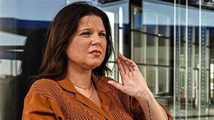 Amy Duggar Calls Out Jim Bob For Not Protecting Daughters From Josh – Hollywood Life