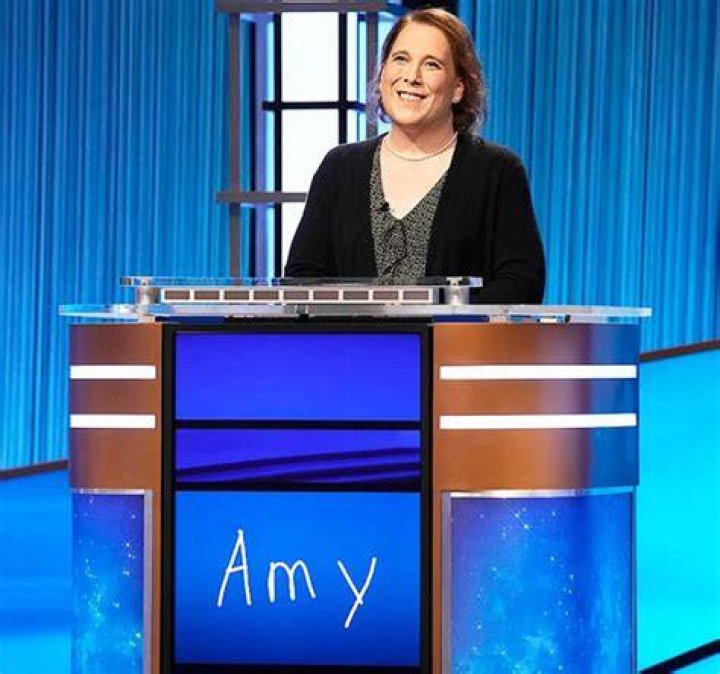 Amy Schneider Reveals She Quit Her Job To Become A ‘Public Figure’ After Historic ‘Jeopardy!’ Run