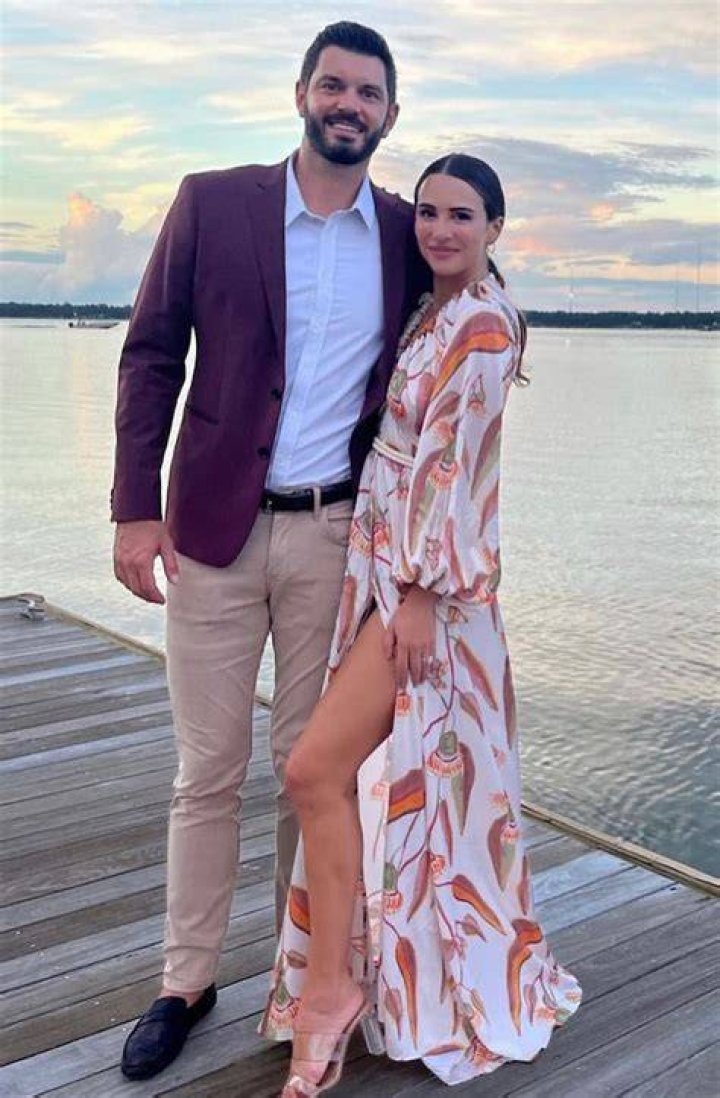 Andi Dorfman & ‘Bachelorette’ Winner To Compete On ‘DWTS’ Next Season