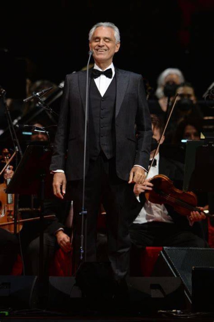 Andrea Bocelli Will Perform At Kourtney Kardashian’s Wedding: Report – Hollywood Life