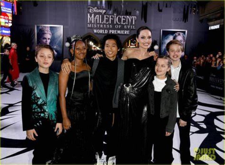 Angelina Jolie Brings Shiloh & Other Kids To ‘Maleficent 2’ Premiere – Hollywood Life