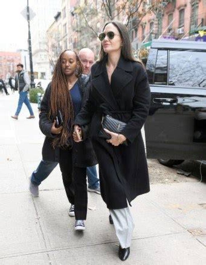 Angelina Jolie Cuts Her Daughters’ Hair Off To Support Iranian Women – Hollywood Life