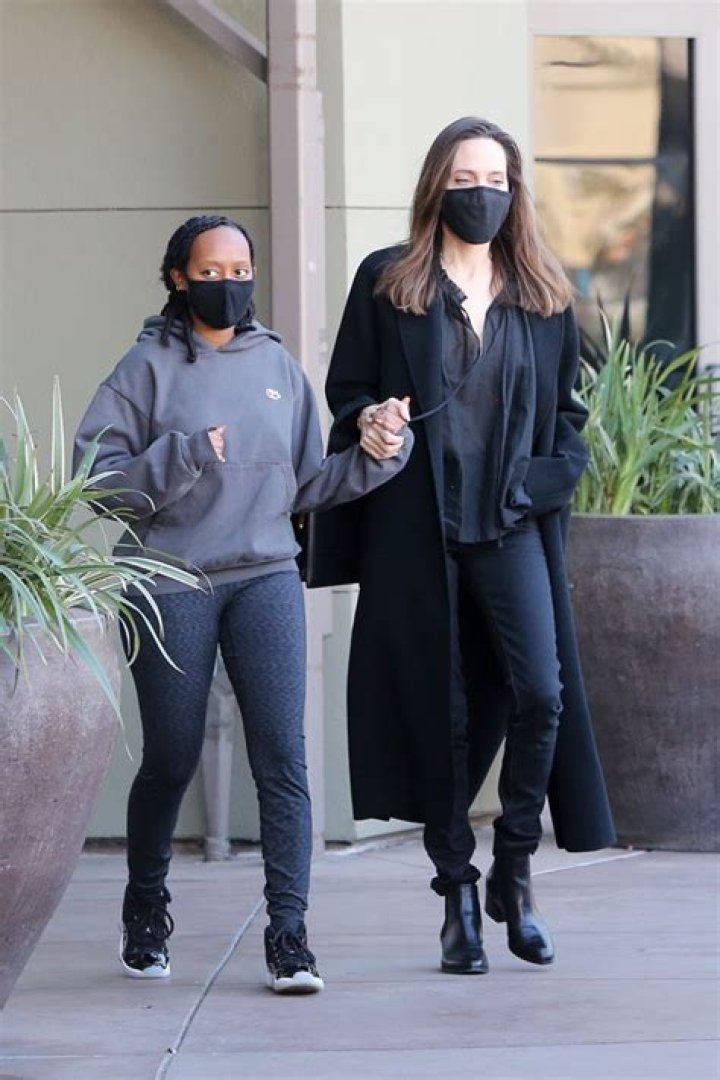 Angelina Jolie Holds Hands With Beautiful Zahara, 16, On Mother-Daughter Shopping Trip