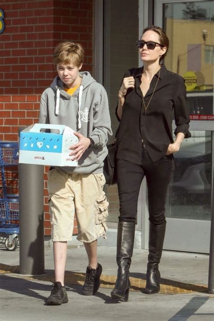 Angelina Jolie & Shiloh Spotted At Pet Shop Amid Reports She’s Not Happy About Brad & Charlize Dating Rumors