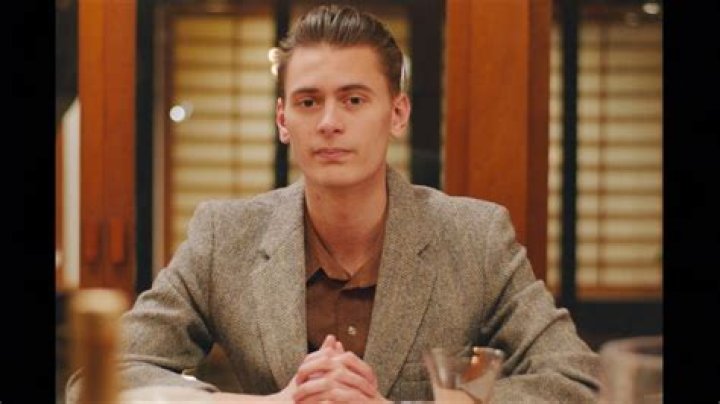 Ant Saunders Finds Domestic Bliss With A Mannequin In New Video For Sure ‘U Know It’s Real’