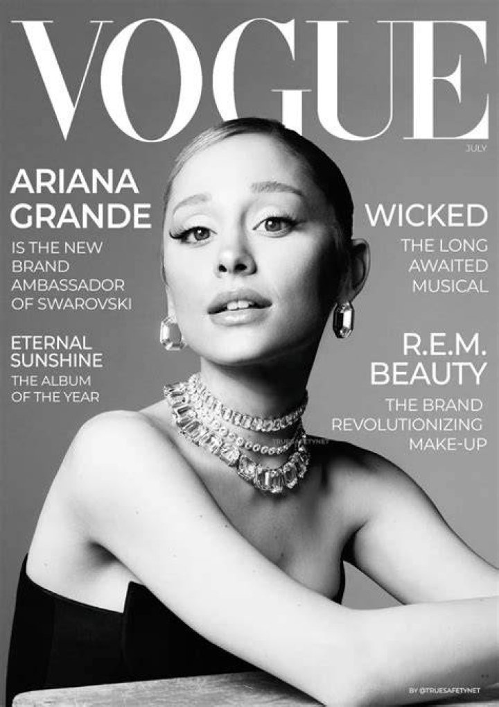Ariana Grande Covers Kylie Jenner Singing ‘Rise And Shine’ To Stormi – Hollywood Life