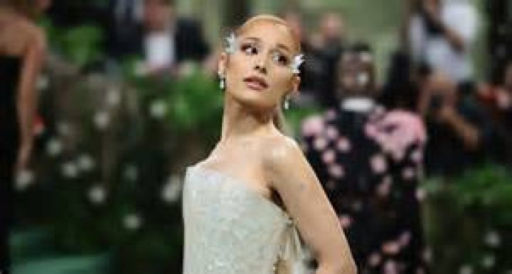 Ariana Grande Fans Impressed After Singer Gives Herself A Stunning Manicure At Home  