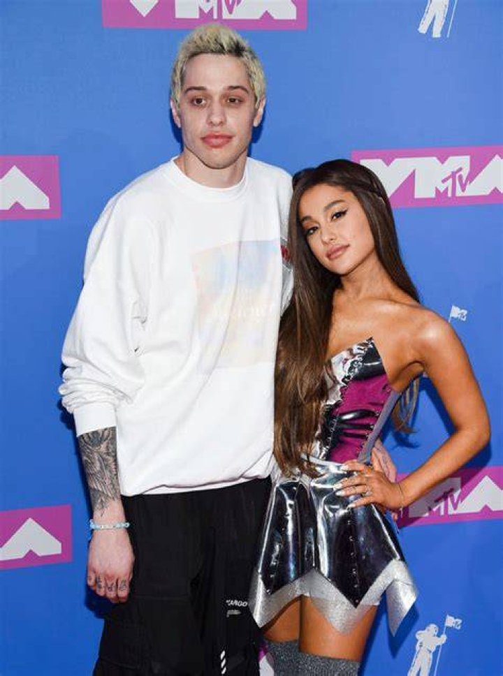 Ariana Grande’s Reaction To Pete Davidson’s Netflix Jokes – Hollywood Life