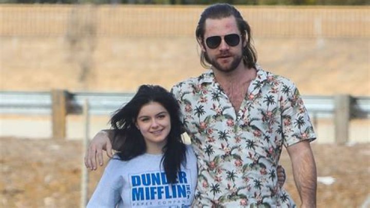 Ariel Winter’s ‘First Photo’ With Boyfriend Luke Benward On Instagram – Hollywood Life