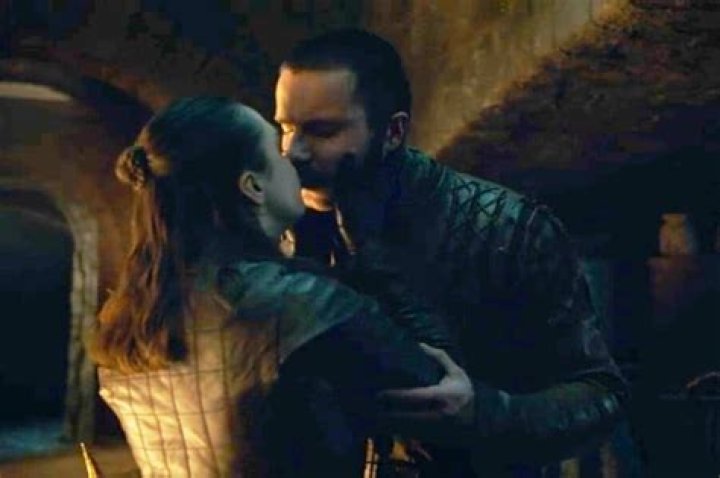 Arya & Gendry Have Sex — Season 8 Episode 2 Recap – Hollywood Life