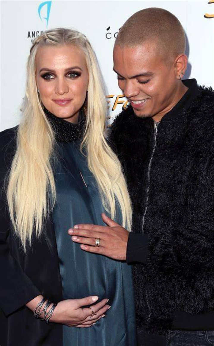Ashlee Simpson Pregnant & Expecting 2nd Child With Hubby Evan Ross: ‘We Are So Excited’