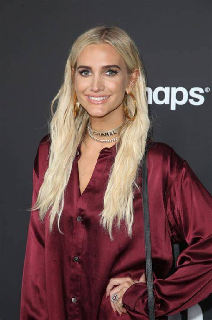 Ashlee Simpson’s Pink Hair Makeover – Pics – Hollywood Life