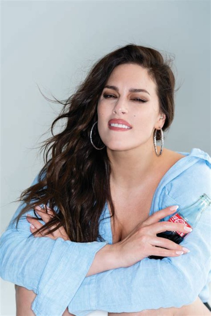 Ashley Graham’s Lingerie On MAXIM Hot 100 Cover: Photos – Hollywood Life
