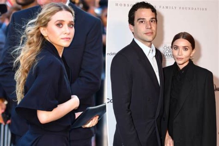Ashley Olsen Rocks Gold Band With Boyfriend Louis Eisner: Photo – Hollywood Life