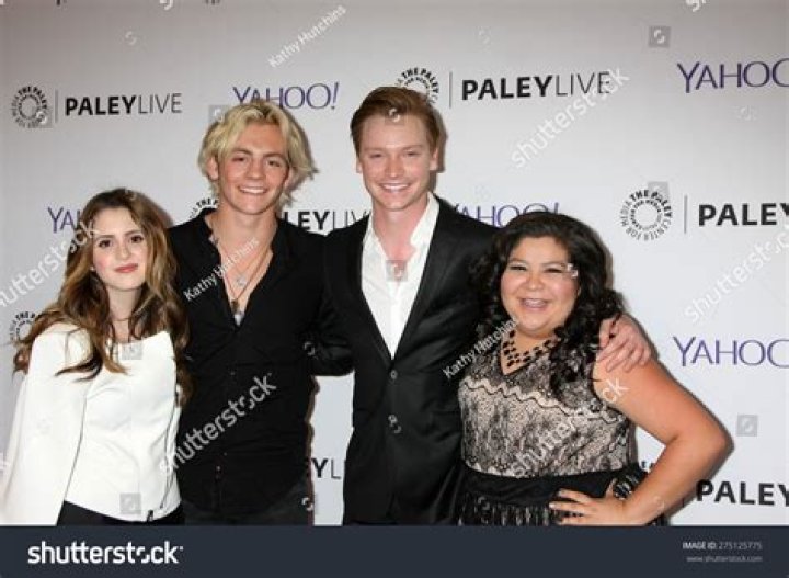 ‘Austin & Ally’ Season Premiere Spoiler — Ross Lynch Talks ‘The Note’ – Hollywood Life