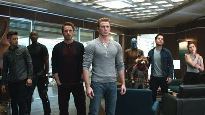 ‘Avengers: Endgame’ Review: The Remaining Marvel Heroes Rise Again In Epic & Satisfying Film