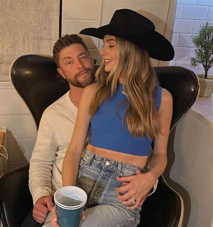 ‘Bachelor’ Star Lauren Bushnell & Chris Lane: How They Went From ‘Just Friends’ To Dating
