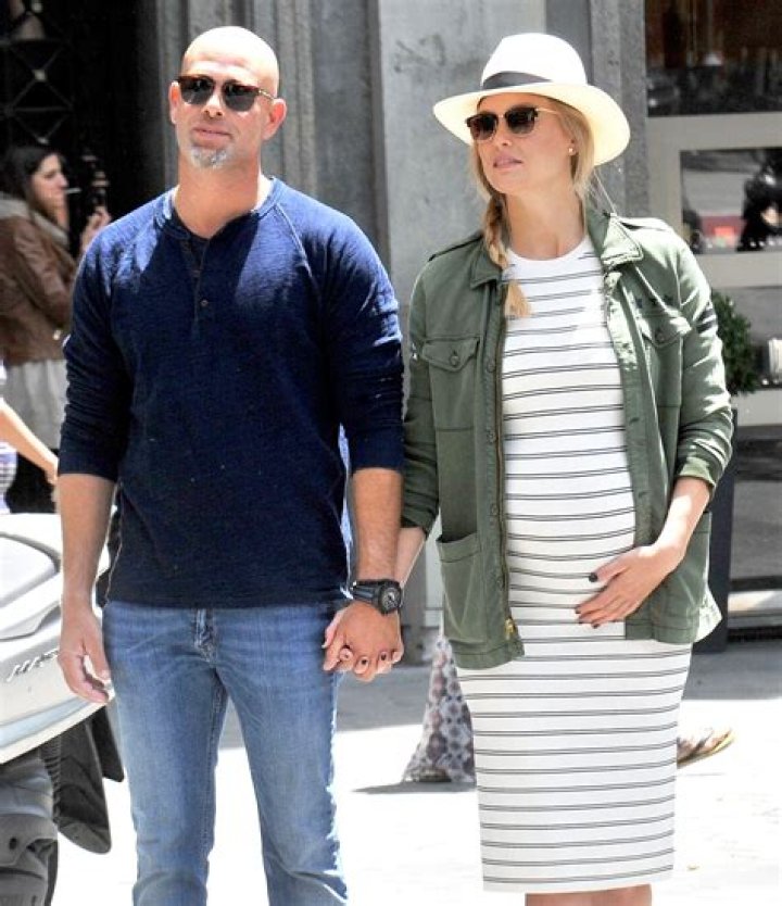 Bar Refaeli Pregnant With 3rd Child With Husband Adi Ezra: See Supermodel’s Cute Announcement