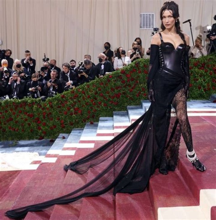 Bella Hadid Responds To Reports She ‘Blacked Out’ From Met Gala Corset – Hollywood Life